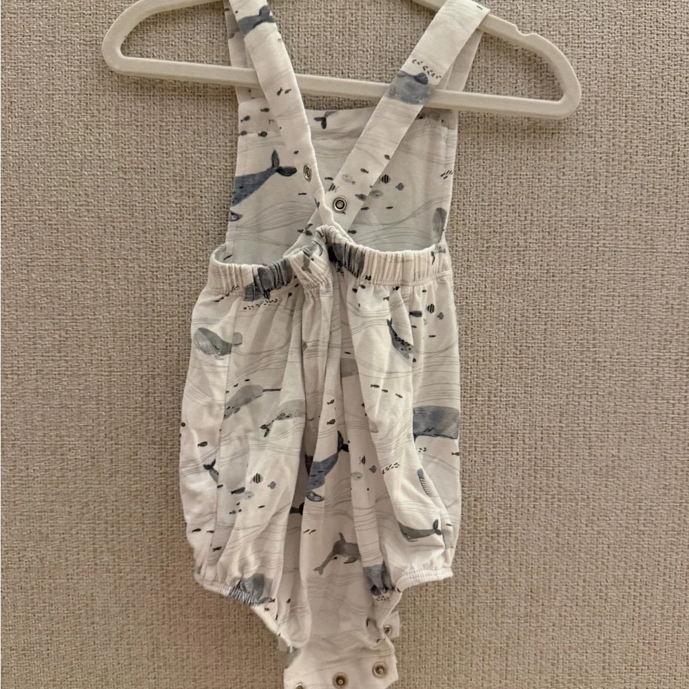 Angel Dear Whale Patterned Baby Outfit - Picture 2 of 3
